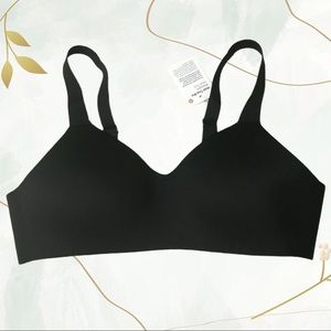 NWT Lululemon Hold True Bra 34A